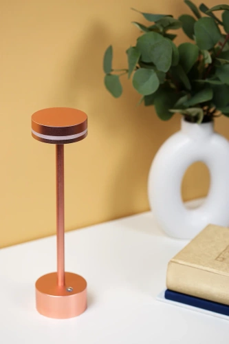 LED-Tischleuchte | moderne Nachttischleuchte mit integriertem Akku | kupfer | ATL08-COPPER