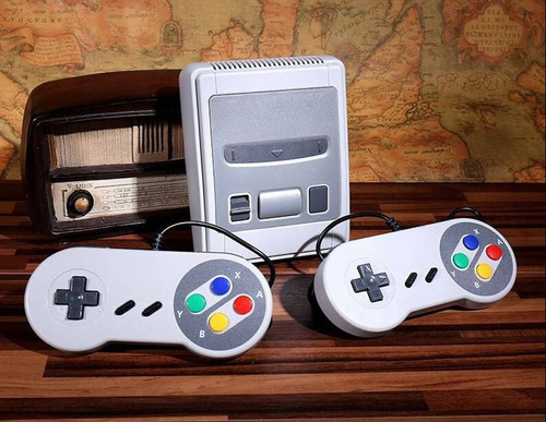 HD MINI Konsole | HDMI-Anschluss | 621 Spiele | TV-Spiel mit zwei Controllern | HD-SFC621
