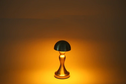 Tischlampe mit integriertem Akku | Nachtlicht mit drei Leuchtfarben | Stimmungsvolle Lampe für Hotel, Restaurant | HJA11-A-GOLD
