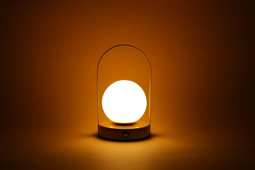 Moderne LED-Tischlampe | Touch-Lampe mit integriertem Akku | YG-D016-G