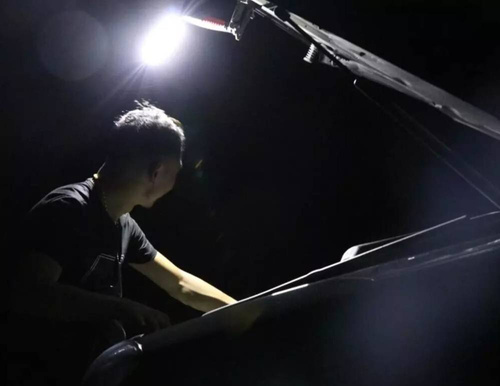 Werkstatt-LED-Arbeitsleuchte mit Akku 3W mit Haken und magnetischem Fuß | 2600 mAh | 3 Lichtmodi | W29