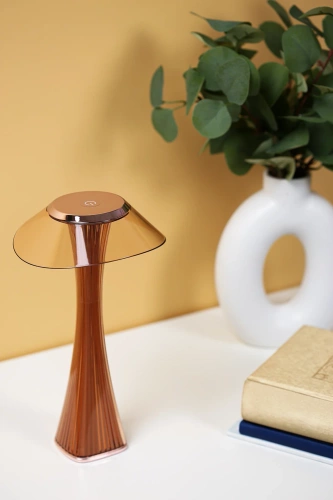 Moderne Tischlampe | Nachtlicht mit eingebautem Akku | LED-Tischlampe | MGD-151-Brown
