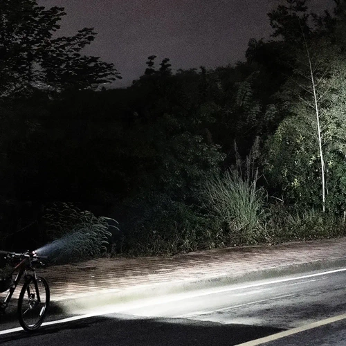 Fahrradlicht mit leistungsstarkem 4800 mAh Akku | 1000 lm USB-C LED Fahrradscheinwerfer – Abblend- und Fernlicht | BH-530 