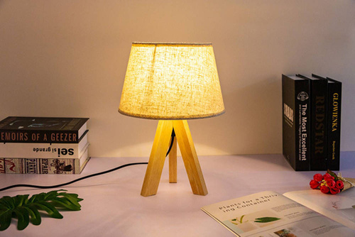 Tischlampe aus Naturholz mit Lampenschirm | 40W E27 | Schreibtischlampe, Nachttischlampe | DL05