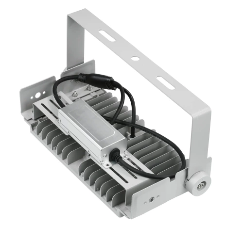 Professionelle 100W LED Halogenlampe | Starkes Licht für Sporthallen, Fabriken, Zuhause | Aluminiumlampe | Strahler mit verstellbarem Griff | TMN-100W-SILBER