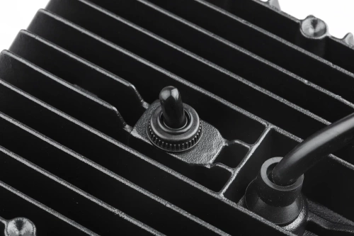 LED-Arbeitsleuchte aus Aluminium | Arbeitsbeleuchtung für Land- und Baumaschinen, Offroad-Beleuchtung für Geländewagen und Quads | Modell WL004