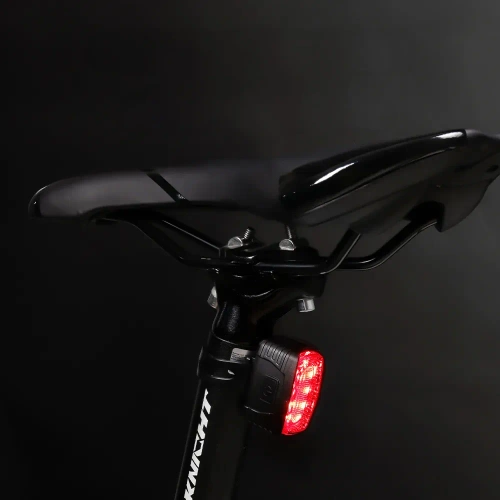 USB-LED-Fahrradlicht-Set – Vorne Weiß + Hinten Rot | Leistungsstarke Fahrradbeleuchtung| mit Batterie | BK-L8005