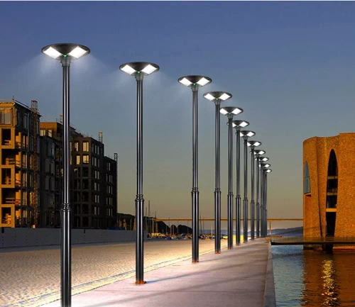 LED-Straßenleuchte Solar UFO | 300 W, 8 Ah, IP65, 240 SMD5730 LEDs, großes Solarpanel 6 V/13 W, Fernbedienung | LDT-B240