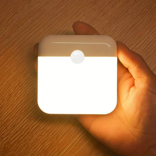 Möbelbeleuchtung mit Bewegungssensor | Kabellose Dämmerungssensorlampe | Magnetische Nachtlichtlampe mit integriertem Akku | C4765-WEISS