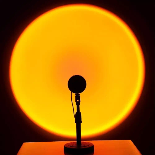 Stimmungsvolle LED-Projektorlampe, die den Sonnenuntergang imitiert, mit 7 farbigen Einsätzen