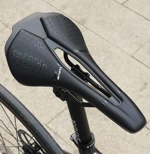 Leichter ergonomischer Fahrradsattel mit EVA-Schaum und Belüftung | Profi-Fahrradsattel 192g | ESLNF-200