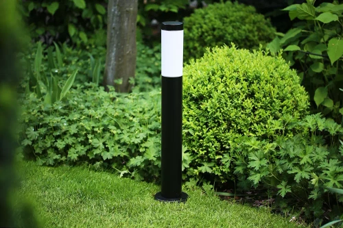 Stehende Gartenlaterne, runder Pfosten für E27-Glühbirne | 230V Stromversorgung, Edelstahl | Mattschwarz, 65cm | LLR-65CM