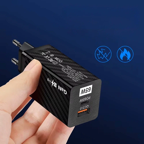 GaN | 65-W-Schnellladegerät mit USB- und USB-C PD 3.0-Anschlüssen 