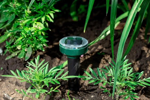 Marderschreck | Solar-Maulwurfschreck, Nagetiervertreiber | 4 Stück | schwarz | YQJ-1203-BLACK