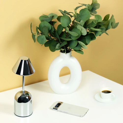 Kabellose Nachtlampe mit eingebautem 2000 mAh Akku | Moderne Tischlampe mit einstellbarer Leistung und Lichtfarbe | YG-D020-Silber