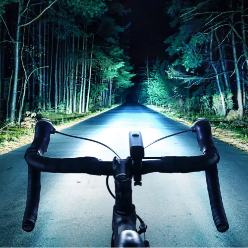 Fahrradlicht mit leistungsstarkem 4800 mAh Akku | 1000 lm USB-C LED Fahrradscheinwerfer – Abblend- und Fernlicht | BH-530 