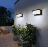 Gartenlampe, Außenwandleuchte mit LED | Integrierter Bewegungs- und Dämmerungssensor | 12W, 1200lm, IP65 | TYD-S18W-B