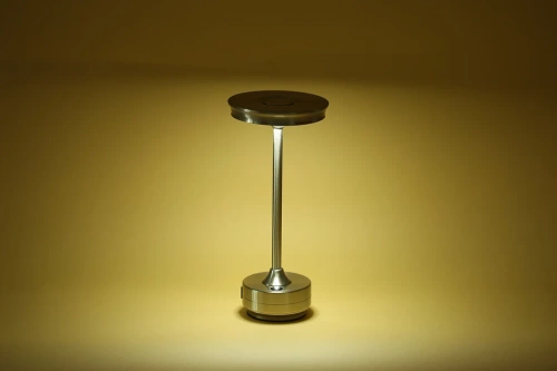 Tischleuchte mit integriertem Akku | Nachttischleuchte mit drei Lichtfarben | Stimmungsleuchte für Hotel, Restaurant | silber | HJA30-SILVER