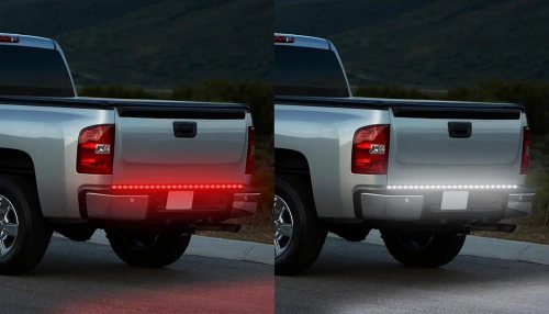 Dritte Bremsleuchte unter dem Spoiler, am Heck des Fahrzeugs | LED | 150 cm