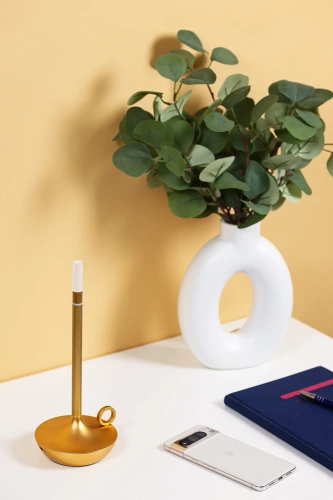 Moderne Tischlampe | Nachtlicht mit integriertem Akku | HJA31-GOLD