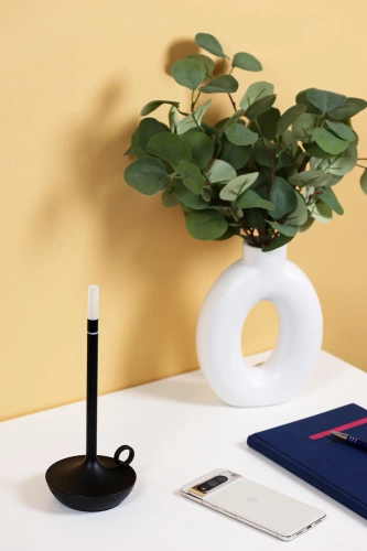 Moderne Tischleuchte | Nachttischleuchte mit integriertem Akku | schwarz | HJA1-BLACK