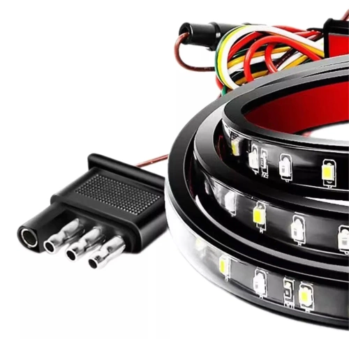 Dritte Bremsleuchte unter dem Spoiler, am Heck des Fahrzeugs | LED | 150 cm