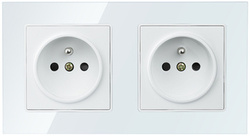 Doppelsteckdose mit Erdung F60 mit Rahmen | Weißes gehärtetes Glas | 230V | F60-SC80-2