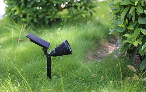 Solar-Gartenlampe LED mit Erdspieß | weiß, warmweißes Licht | Strahler SPOT | 250lm, 2200mAh, 4 LED | YNG-4LED