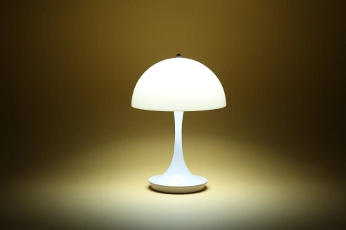 Moderne LED-Tischlampe | Berührungsaktive Lampe mit eingebautem Akku | YG-D012-G