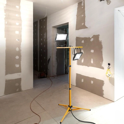 LED-Arbeitsstrahler-Stativ | 1,6 m Höhe, Set mit 2 Halogenstrahlern je 10 W | FLT-1.6M