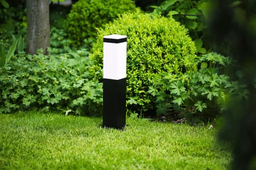 Stehleuchte Gartenlampe, quadratischer Pfosten für E27-Glühlampe | 230V Stromversorgung, Edelstahl | Mattschwarz, 45cm | LLF-45CM