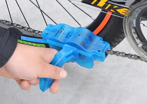 Fahrradkettenreiniger | Tunnelbürste | Reiniger mit 3D-Bürsten | XLQ-634-BL