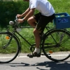 Fahrrad-Gepäckträger hinten mit Federklappe | Aluminium, verstellbar, bis 27 kg Tragkraft | BIK-ZJ667