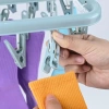 Hängender Wäscheständer für Kleidung, Unterwäsche und Socken | Wäscheständer für Unterwäsche | 32 Clips | SDC-D032-BLUE