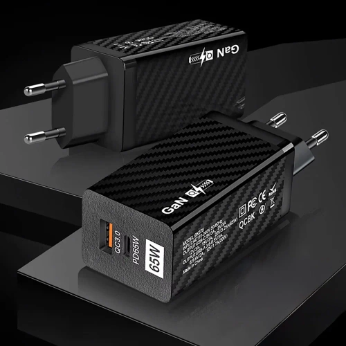 GaN | 65-W-Schnellladegerät mit USB- und USB-C PD 3.0-Anschlüssen 