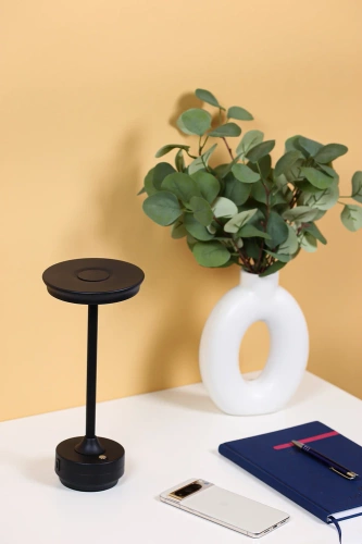 LED-Tischleuchte mit integriertem Akku | Nachttischleuchte mit drei Lichtfarben | Stimmungsleuchte für Hotel, Restaurant | schwarz | HJA30-BLACK