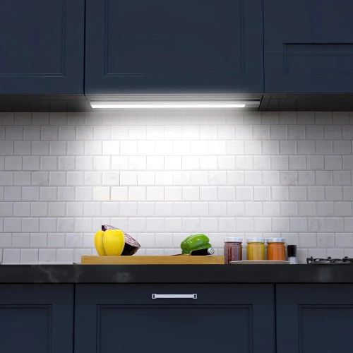 LED-Möbelleuchte mit Bewegungssensor | kabellose Nachtleuchte mit Sensor | Unterbauleuchte 50 cm | HSL-S50CM-SILVER