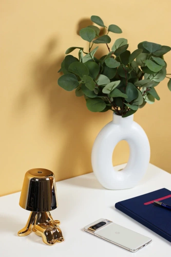 Moderne Tischleuchte mit Touch-Bedienung | Nachttischlampe mit integriertem Akku | gold | HJA23-H-GOLD